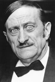 Dante Cleri as padre Di Caramella