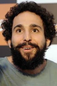 Murilo Couto as Túlio