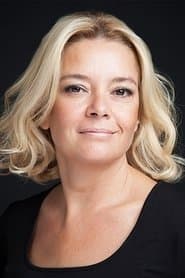 Lale Başar as Şule