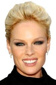 Kate Nauta as Jennie Christianson