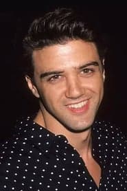 Michael St. Gerard as Link Larkin