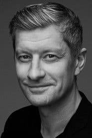 Odd-Magnus Williamson as Kasper Berntsen