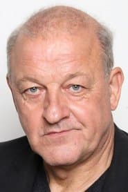 Leonard Lansink as Barkeeper Paul's Eck