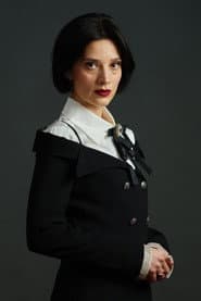 Irmena Chichikova as Krisi