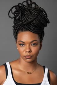 Camila Rocha as Alice