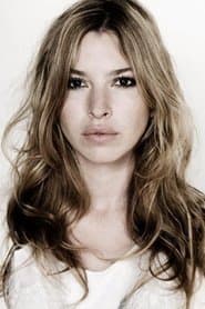 Tara Elders as Polly