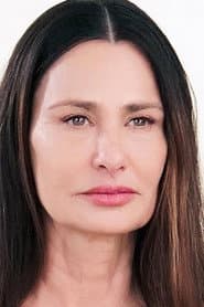 Smadar Kilchinsky as Daniela