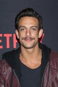 Joaquín Ferreira as Leo