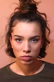 Lucie Charles-Alfred as Léa