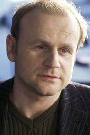 Oliver Stokowski as Lutz Müller