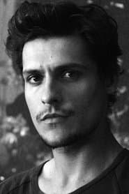 Carloto Cotta as Tiago