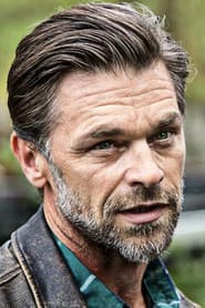 Ian Tracey as Stanford