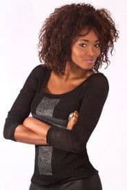 María Nela Sinisterra as Aurelia