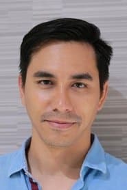 Darius Sinathrya as Enrico