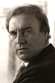 Rodolfo Ranni as Llanos