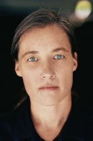 Katja Bürkle as Simone