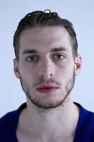 Damien Chapelle as Siegfried