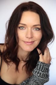 Hannah Barefoot as Lori