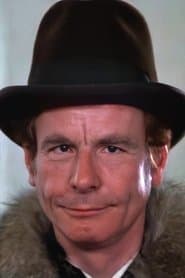 Aldo Valletti as Madman (uncredited)