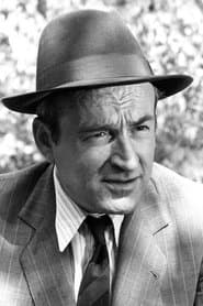 Victor Garrivier as Doumecq