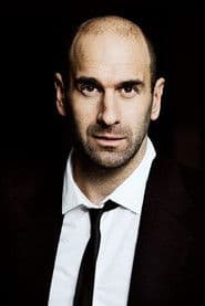 Urs Jucker as Psychiater