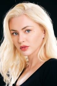 Johanna Liauw as Beth