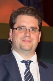 Eliot Higgins as Himself