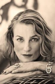 Jonna Järnefelt as Ella