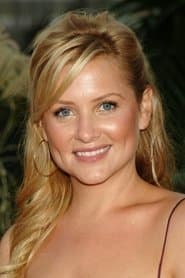 Jessica Capshaw as Patsy