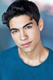 Davi Santos as Tyler Drew
