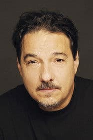 Fernán Mirás as Javier