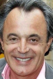 Marc Rioufol as Le propriétaire du vignoble