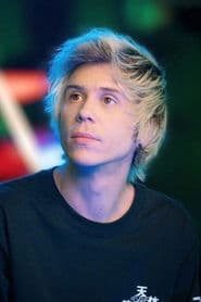 Rubén Doblas Gundersen as Self