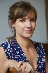 Clémence Faure as Karine la pyromane