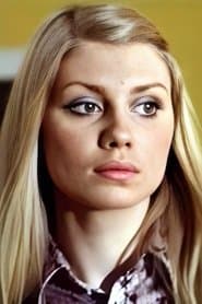 Marianne Dupont as Claudia