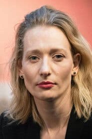 Magdalena Popławska as Anna