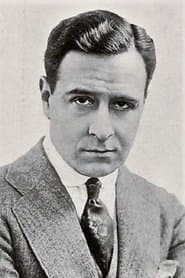 Conway Tearle as Vance Palmer