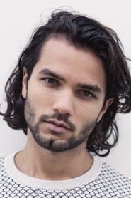 Mingus Dagelet as Younes