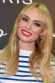 Patricia Conde as Cristina