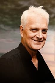 Héctor Calori as Sacerdote Miocic