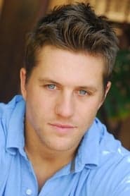 Ross Thomas as Noah Hamilton