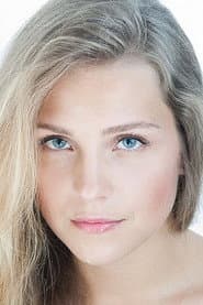 Elena Dudina as Lara