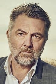 Jens Jørn Spottag as Grandfather