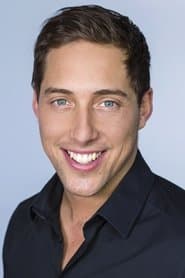 Chris Violette as Pete