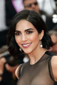 Rocío Muñoz Morales as Luana