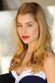 Brittany Finamore as Kimmy Crane