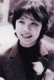 Ding Jianhua as Mother Rabbit (voice)