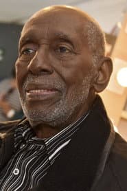 Nelson Sargento as Vovô