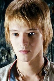 Maksim Loktionov as Ivan