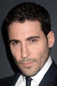 Miguel Ángel Silvestre as Lírico